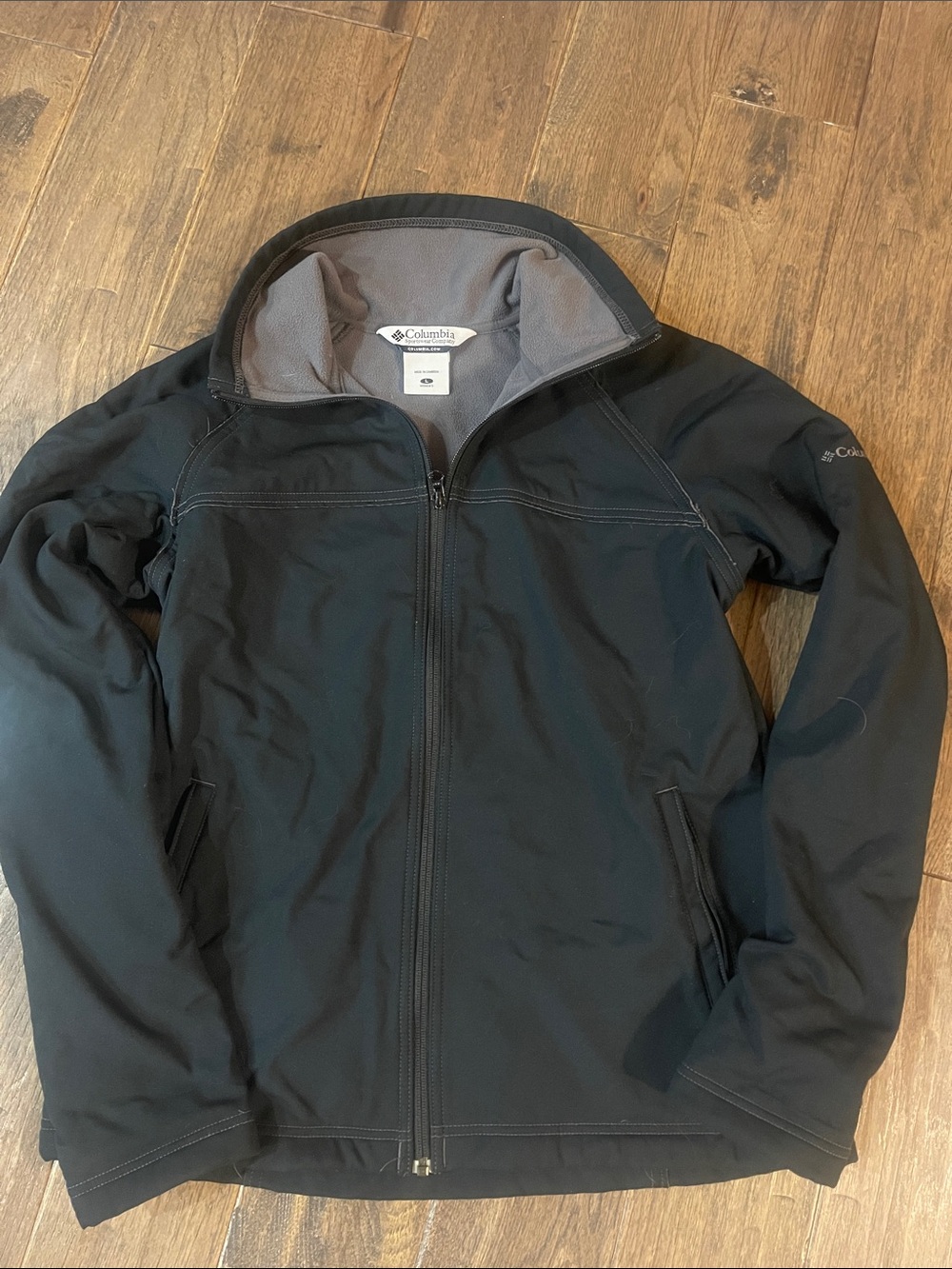 Columbia Black Lightweight Women's Softshell Jacket